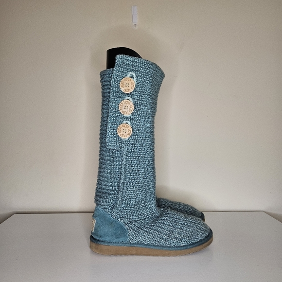 Ugg Women's Shoes Classic Cardy Knit Ugg Boots - Picture 14 of 16